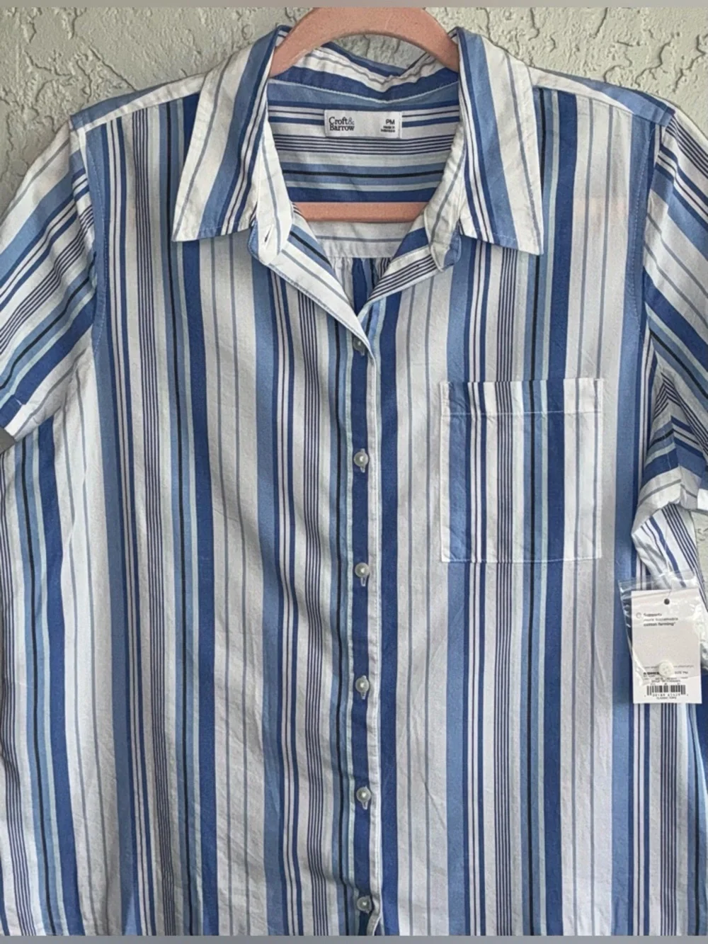 Croft & Barrow Blue & White Vertical Stripe Short-Sleeve Button-Down Shirt (NWT) - Picture 2 of 7